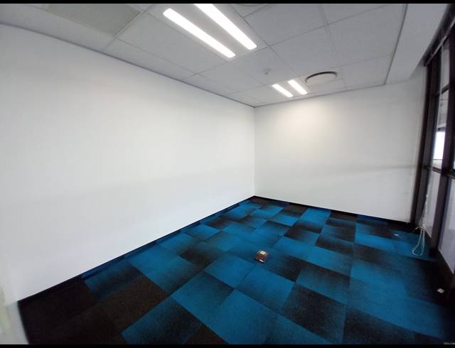 2,501M² OFFICE TO LET IN BRYANSTON